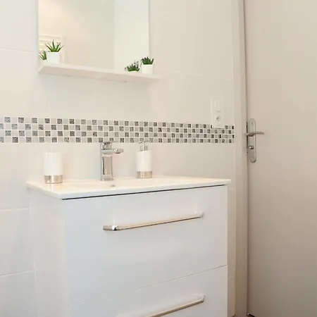 Imperazur Five Stars House Apartment